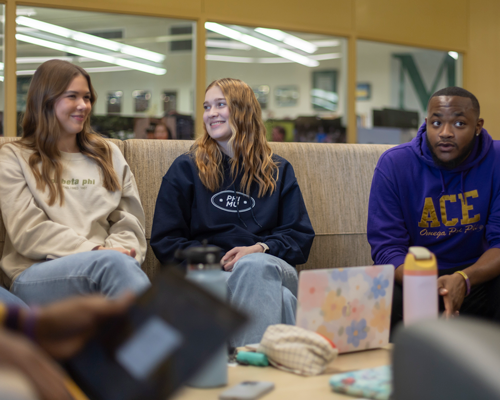 Students in Center for Student Involvement.
