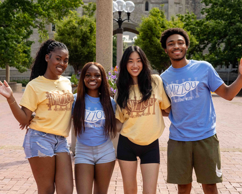 Welcome Week leaders taking a photo on campus.